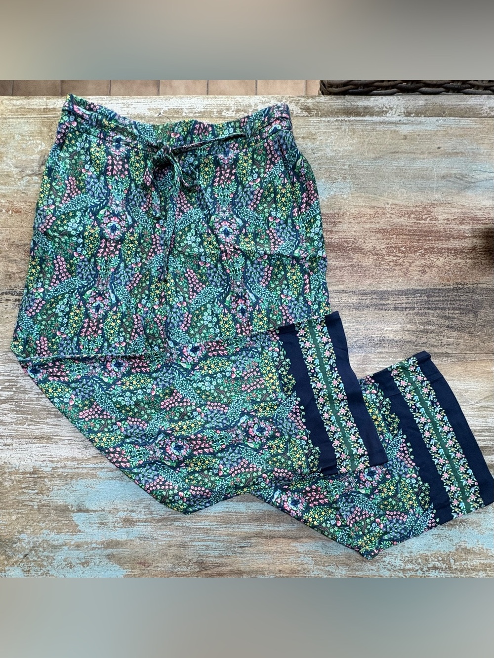 Talbots Branching Floral Wide Leg Pull On Tie Pants.